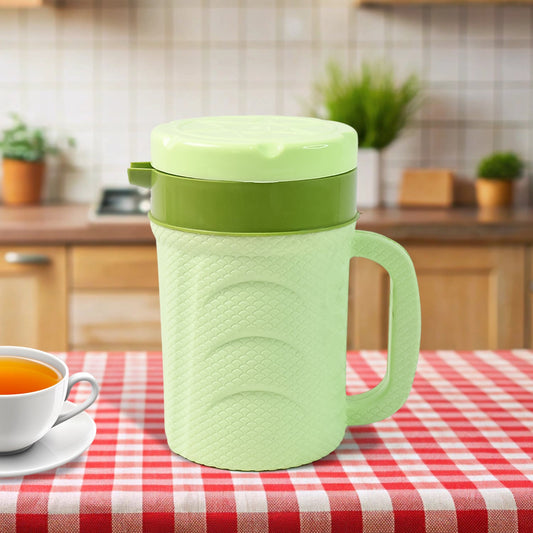 Insulated thermos flask with plastic exterior and steel interior from Bottlart