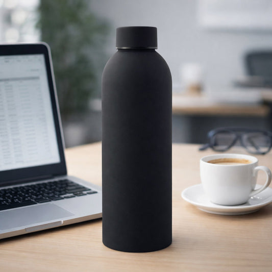 Black insulated stainless steel water bottle with vacuum double wall