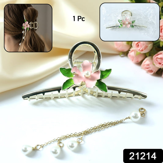 Close-up of floral design pearl hair claw clip