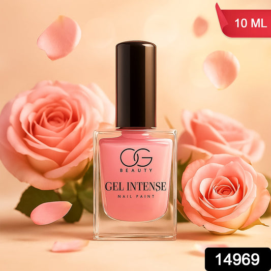Close-up of Lilac Love gel intense nail polish brush for smooth application